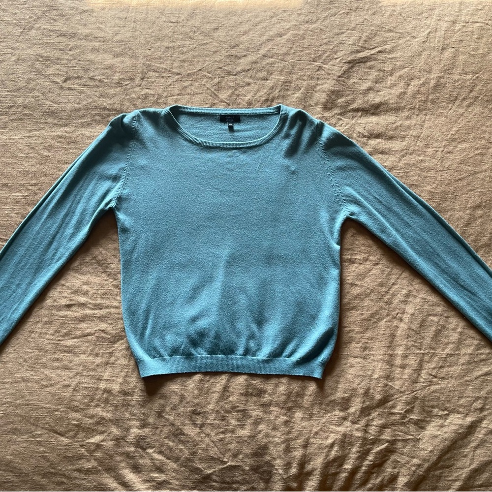 Debut, Light Sweater, Size Small, Turquoise